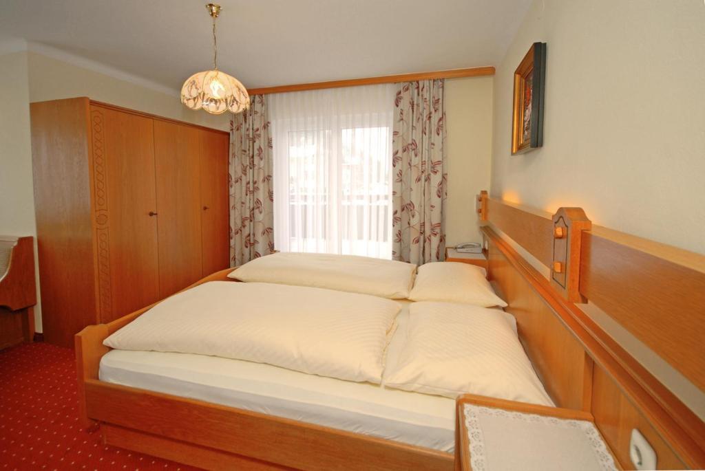 Pension Riedlsperger Saalbach-Hinterglemm Quarto foto
