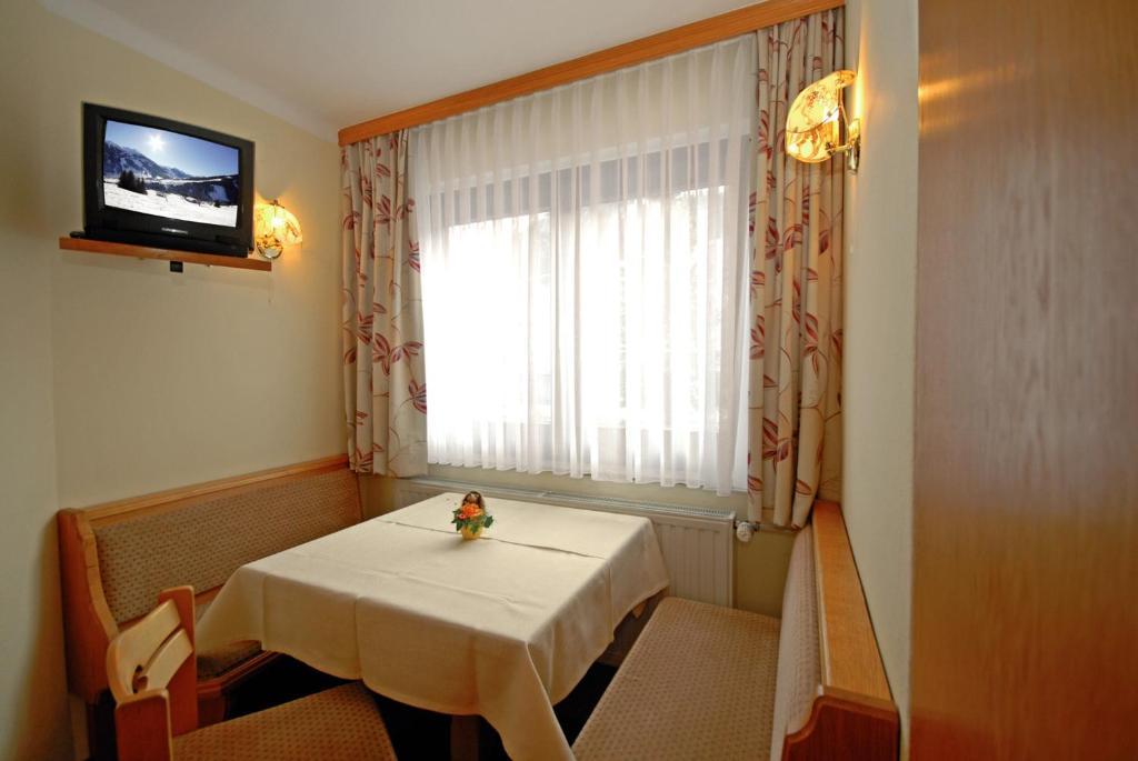 Pension Riedlsperger Saalbach-Hinterglemm Quarto foto